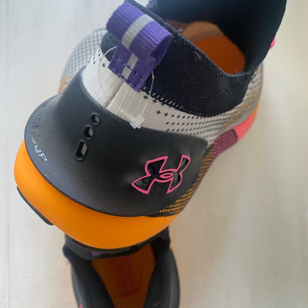 Under Armour HOVR Phantom 3 SE
Storm Men's Running Shoes - Picture 6 of 8